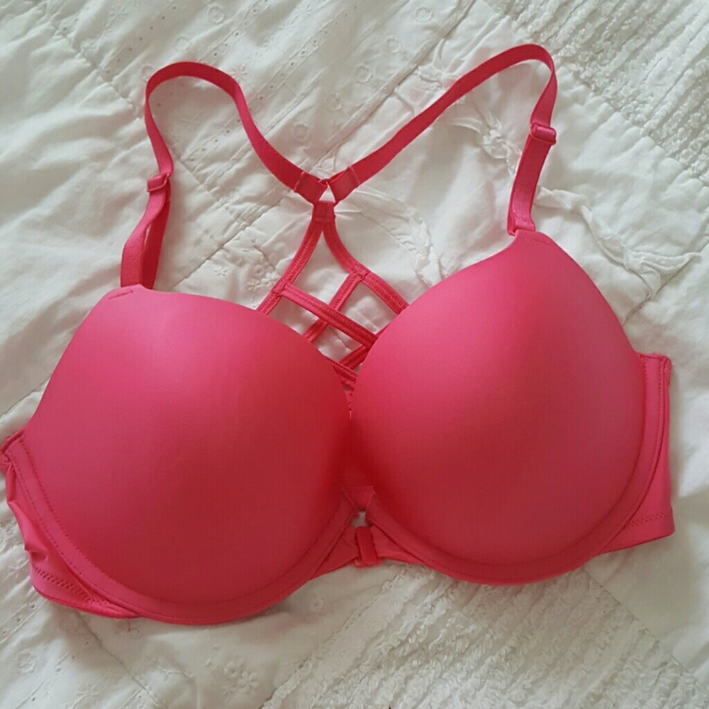 New Victoria Secret bra. Size 34 D